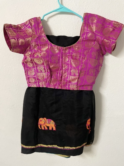 Picture of Beautiful black saree with contrast blouse
