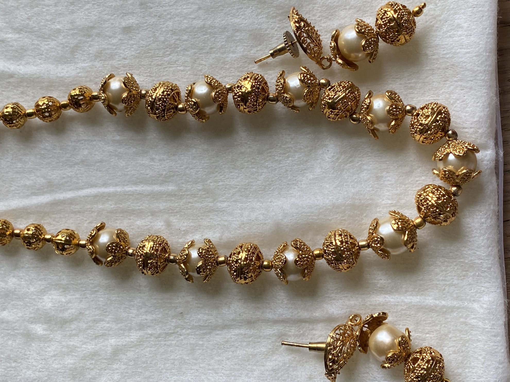 PunarviAuthenticPreLovedSustainableGold Nakshi Balls and perl chain