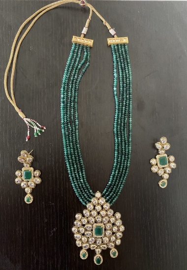 Picture of Designer Gold finish kundan beads necklace set
