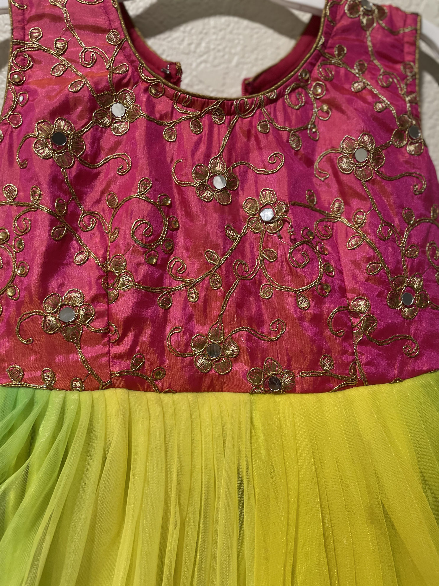 PunarviAuthentic|PreLoved|SustainablePink and green dress