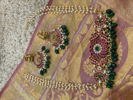 Picture of Gold look Kundan choker with matching nakshi earrings
