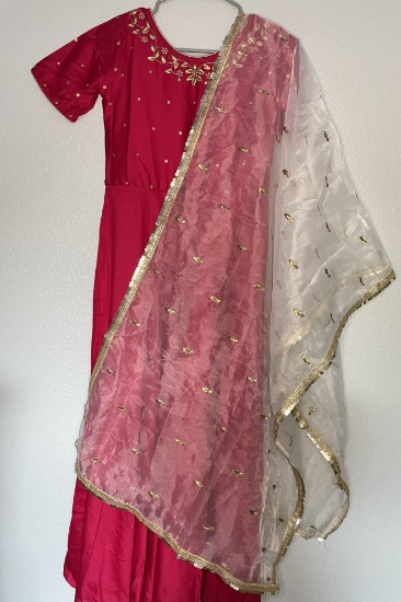 Picture of Brand New!!! Rayon top with Dhupatta