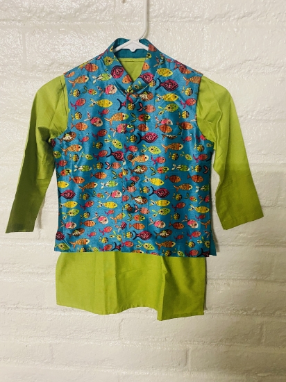 Picture of Kurta with fish printed jacket 4-5Y