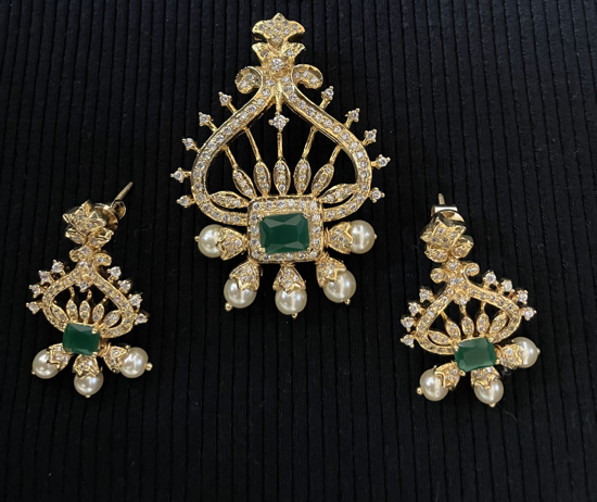 Picture of CZ pendent set