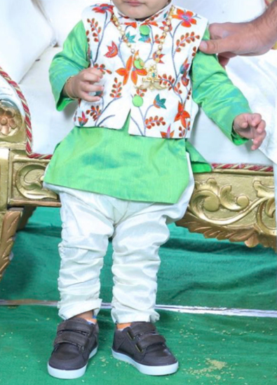 Picture of kurtha with hand embroidery waist coat 6-9M