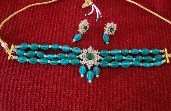 Picture of Sea green beads Choker