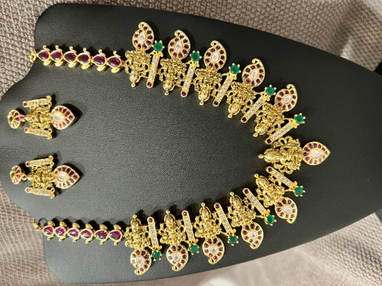 Picture of Lakshmi mango kempu neck set