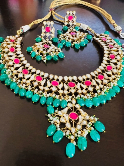 Picture of Pachi Kundan jewellery