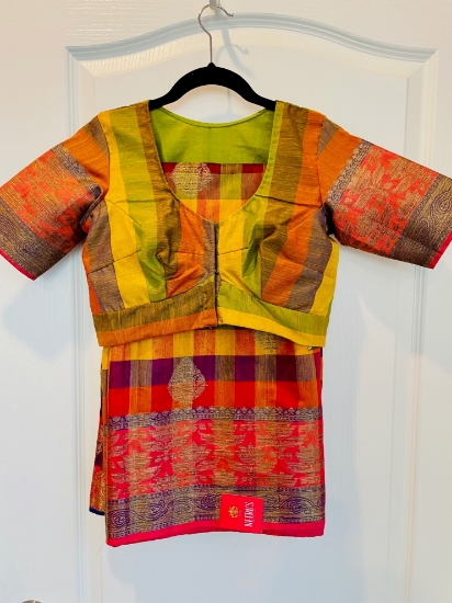 Picture of New Neeru's Semi Banaras Saree