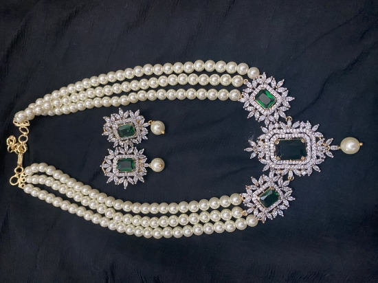 Picture of Diamond look pearl set from Ala couture