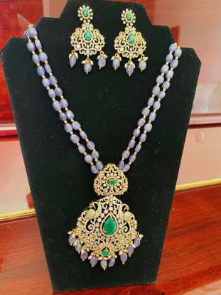 Picture of Beautiful and Elegant Purple Beads Victorian Necklace