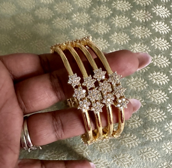 PunarviAuthentic|PreLoved|SustainableSet of 6 Premium quality bangles 2 ...