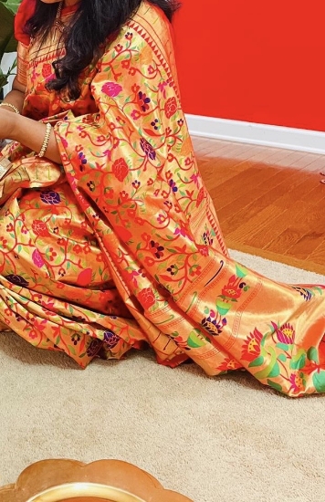 Picture of Paithani Saree with puff sleeve blouse