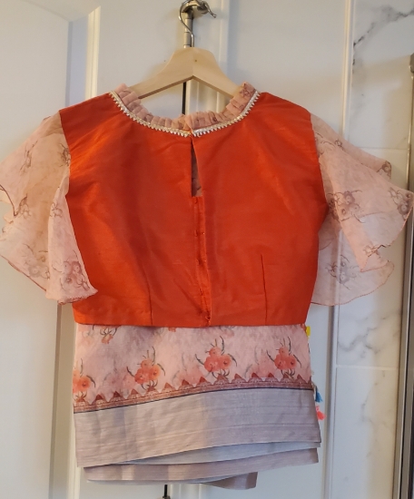 Picture of Floral organza saree with ruffle blouse