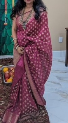 Picture of Handloom Banaras soft saree with all over butties