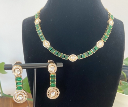 Picture of Beautiful emerald necklace 