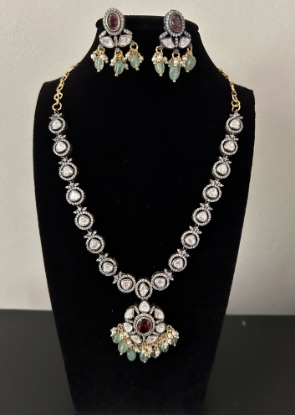 Picture of Victorian moissanite necklace set 