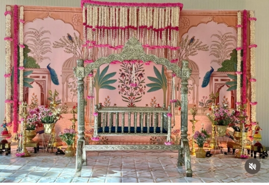 Picture of Traditional backdrop