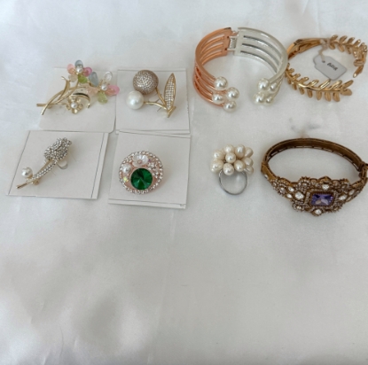 Picture of Bangle Bracelets, Saree pins combo