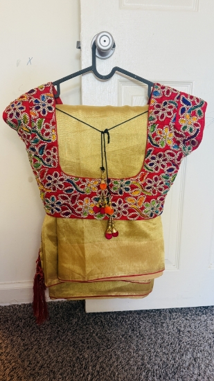 Picture of  trendy saree with multi use blouse