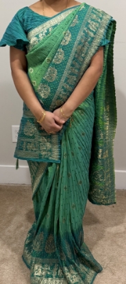 Picture of Dual color crush saree
