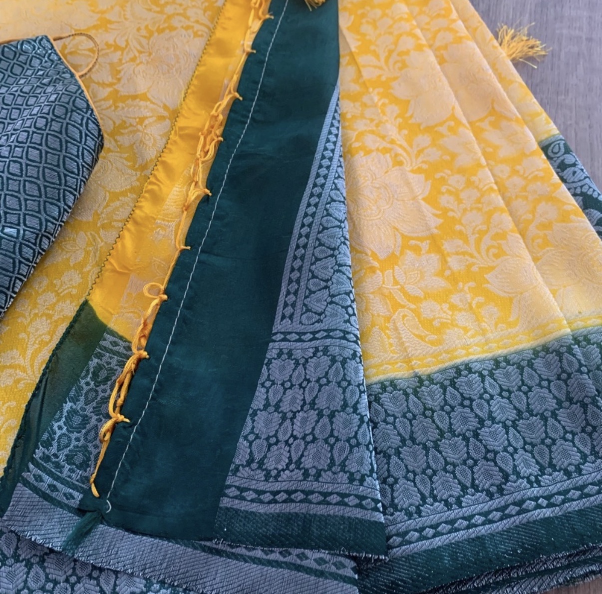 PunarviAuthentic|PreLoved|SustainableTraditional soft pattu saree