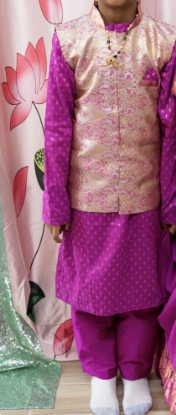 Picture of  pattu kurta pyjama with coat 8-10y
