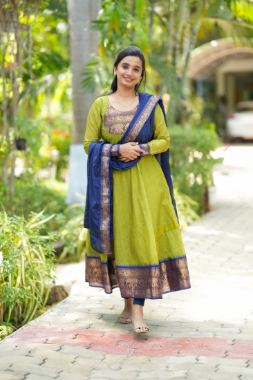 Picture of Pure handloom cotton anarkali with kanchi border