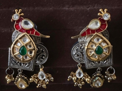 Picture of Dual tone earrings