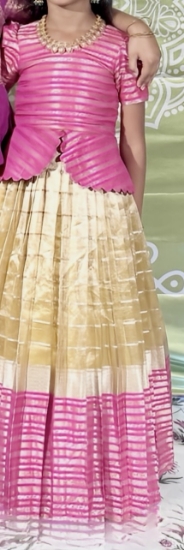 Picture of Gold and pink premium quality lehanga 6-8Y